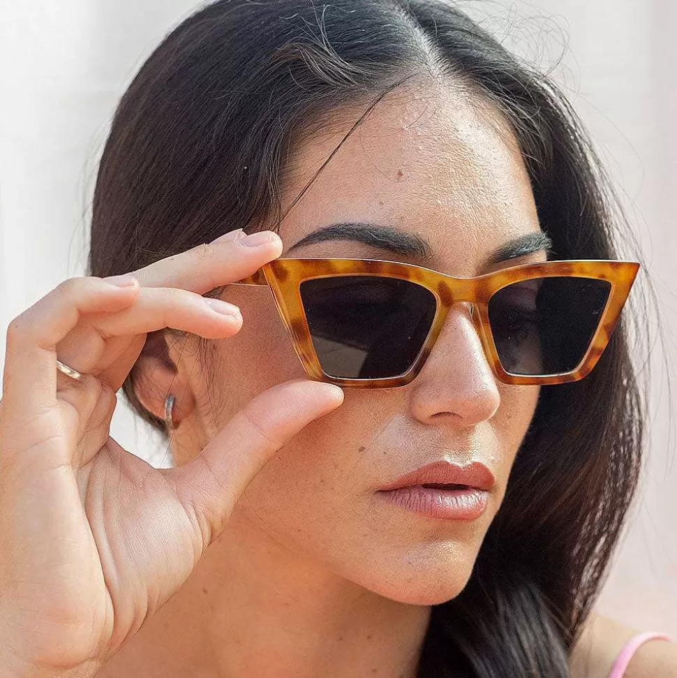 Discount Honey Tortoise Farrah Sunglasses Sunglasses